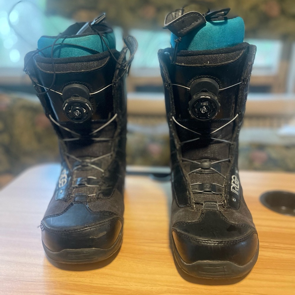 Women’s Ride Sage Black boa Snowboard Boots